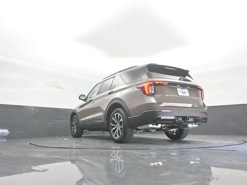 New 2026 Ford Explorer ST-Line AWD/4WD image 37