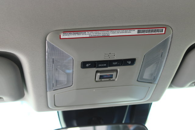 Used 2020 Toyota RAV4 LE w/ Carpet Mat Package AWD/4WD image 18