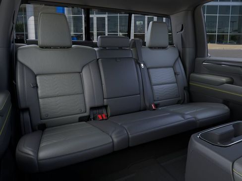 New 2026 Chevrolet Silverado 2500 ZR2 AWD/4WD image 18