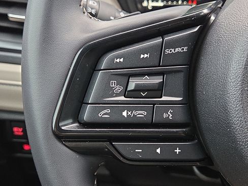Used 2025 Subaru Forester Premium AWD/4WD image 21