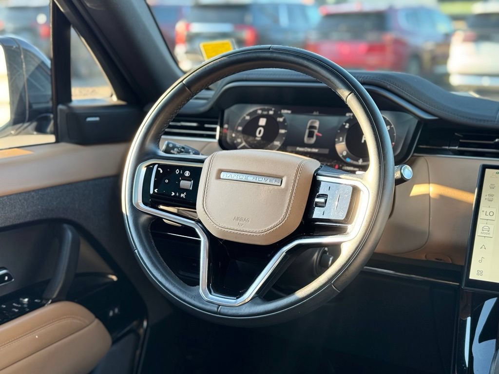 Used 2024 Land Rover Range Rover Sport SE AWD/4WD image 14
