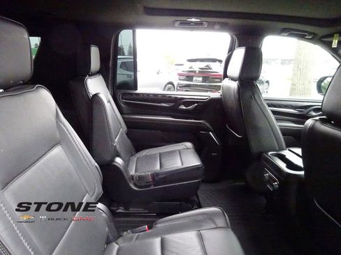 Used 2022 GMC Yukon XL Denali w/ Max Trailering Package image 23