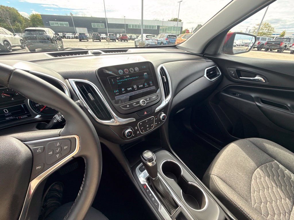 Certified 2018 Chevrolet Equinox LT FWD image 17
