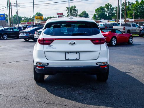 Used 2022 Kia Sportage LX AWD/4WD image 6