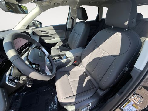 New 2026 Audi Q3 quattro 2.0T AWD/4WD image 10