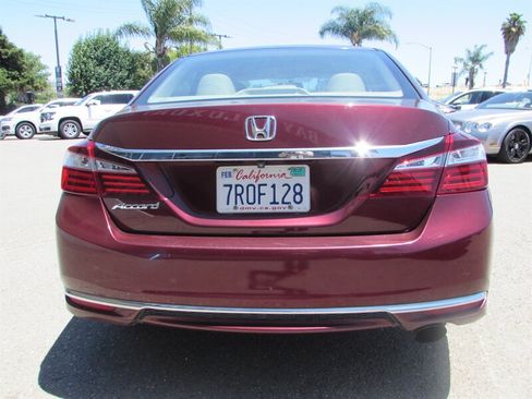 Used 2016 Honda Accord LX image 5