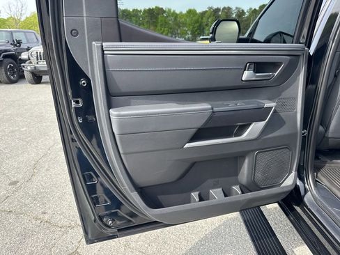 Used 2025 Toyota Tundra Platinum image 30