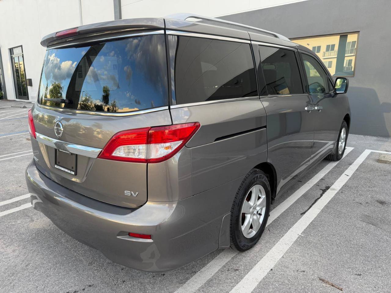 Used 2016 Nissan Quest SV w/ Leather Package FWD image 11