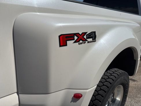 Used 2017 Ford F450 Platinum w/ Platinum Ultimate Package AWD/4WD image 9