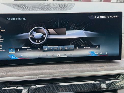 New 2027 BMW X7 xDrive40i w/ M Sport Package AWD/4WD image 37