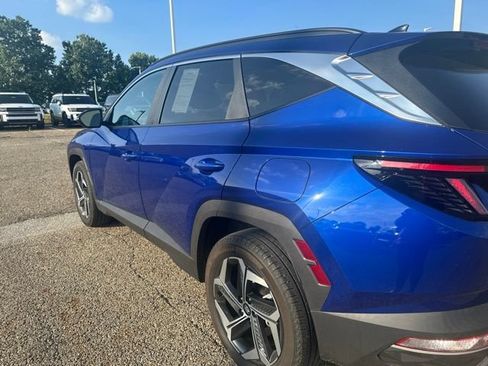 Used 2023 Hyundai Tucson SEL w/ Convenience Package AWD/4WD image 4
