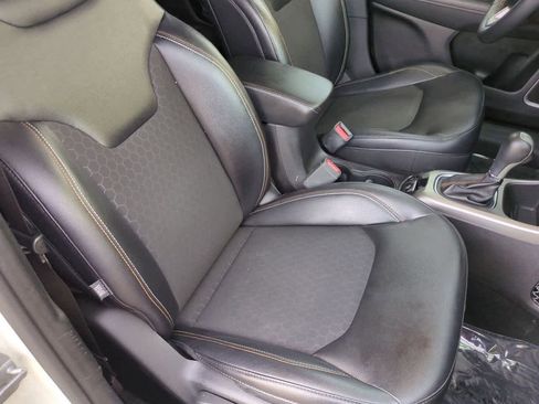 Used 2017 Jeep Compass Latitude w/ Popular Equipment Group image 22