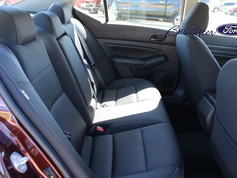 Used 2024 Nissan Altima 2.5 SV image 12