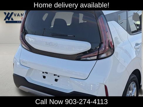 Used 2025 Kia Soul LX w/ LX Technology Package FWD image 9