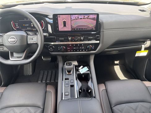 New 2026 Nissan Pathfinder Platinum w/ Cargo Package FWD image 15