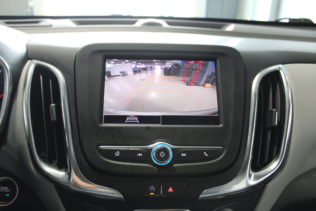 Used 2022 Chevrolet Equinox LS AWD/4WD image 15