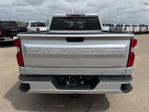 Used 2022 Chevrolet Silverado 1500 RST RWD image 8