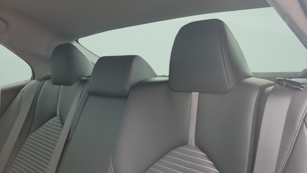 Used 2024 Toyota Camry SE FWD image 10
