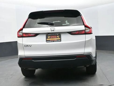 Used 2024 Honda CR-V LX image 8