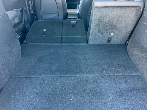 Used 2021 Tesla Model Y Long Range image 14