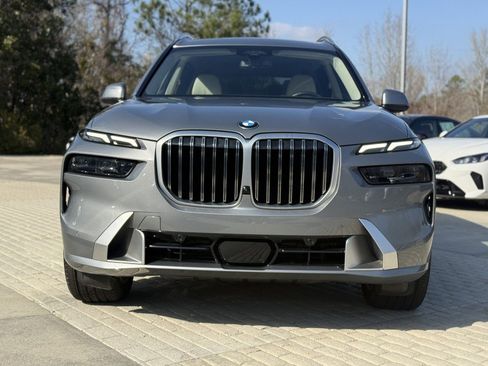 Certified 2025 BMW X7 xDrive40i w/ Executive Package image 9