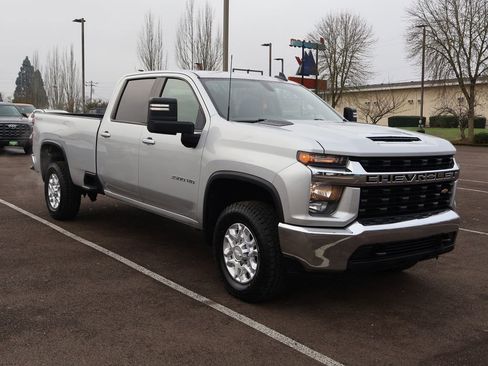 Used 2020 Chevrolet Silverado 3500 LT image 11