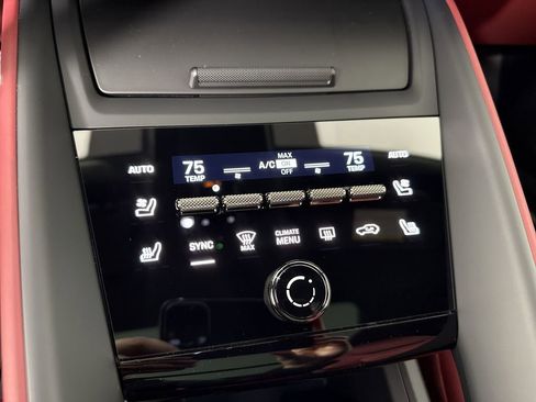 New 2026 Porsche Macan Turbo Electric AWD/4WD image 32