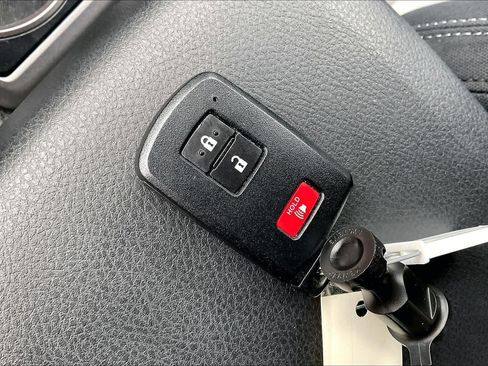 Used 2023 Toyota Tacoma TRD Sport w/ Technology Package AWD/4WD image 13