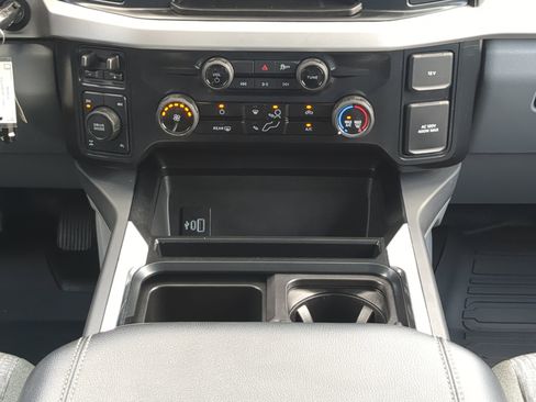 Certified 2025 Ford F250 XLT AWD/4WD image 17