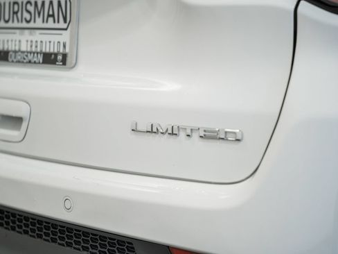 Certified 2025 Jeep Compass Limited AWD/4WD image 8