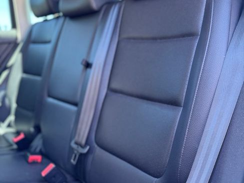 Used 2017 Volkswagen Tiguan S AWD/4WD image 35