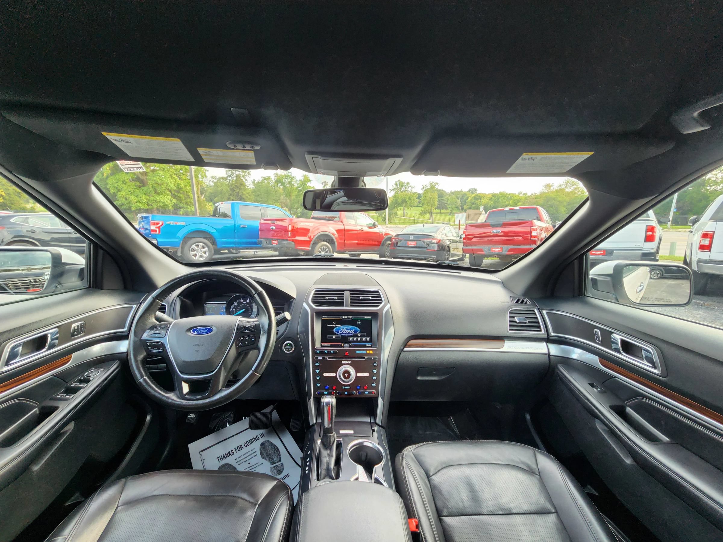 Used 2016 Ford Explorer Limited w/ Equipment Group 301A AWD/4WD image 9