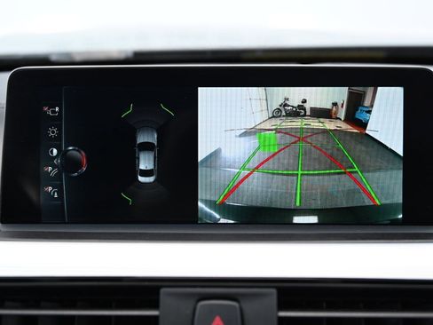 Used 2017 BMW M3 image 32