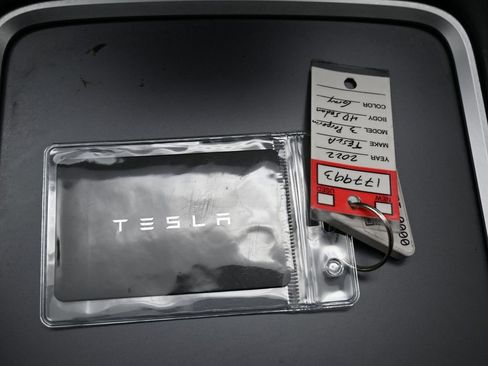 Used 2022 Tesla Model 3 Performance image 34