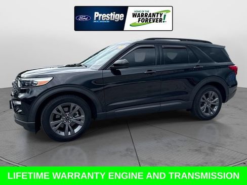 Used 2023 Ford Explorer XLT w/ Equipment Group 202A RWD image 8