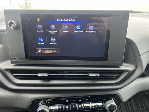 Used 2025 Chevrolet Silverado EV W/T image 25