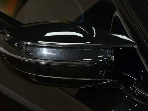 Used 2023 BMW M2 w/ Lighting Package image 61