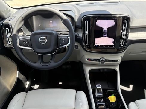 New 2025 Volvo XC40 B5 Plus w/ Protection Package Premier image 11