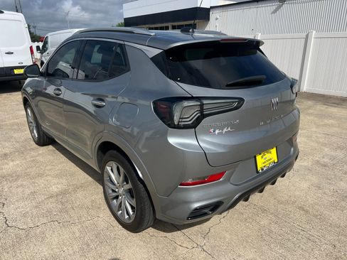 Used 2024 Buick Encore GX Avenir FWD image 5