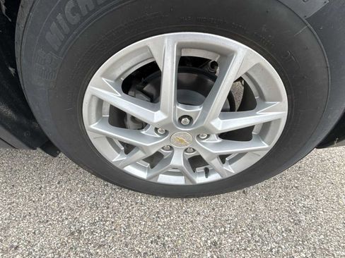 Certified 2024 Chevrolet Equinox LT FWD image 30