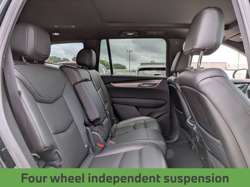 Used 2023 Cadillac XT6 Luxury FWD image 28