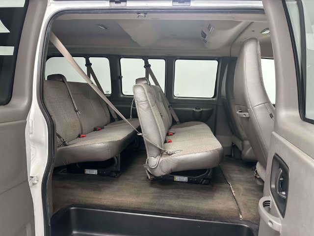 Used 2018 Chevrolet Express 2500 LT w/ LT Preferred Equipment Group RWD image 30