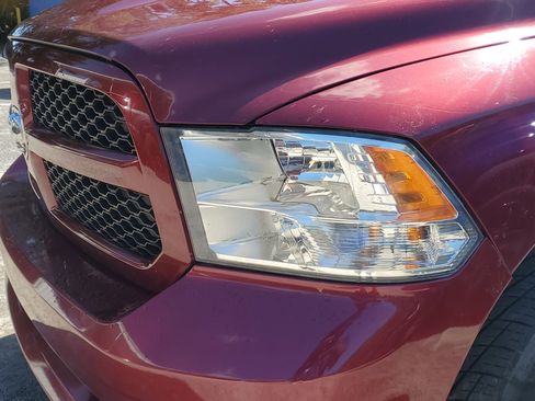 Used 2016 RAM 1500 Express AWD/4WD image 9