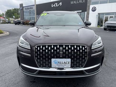 Used 2023 Lincoln Corsair Reserve AWD/4WD image 2