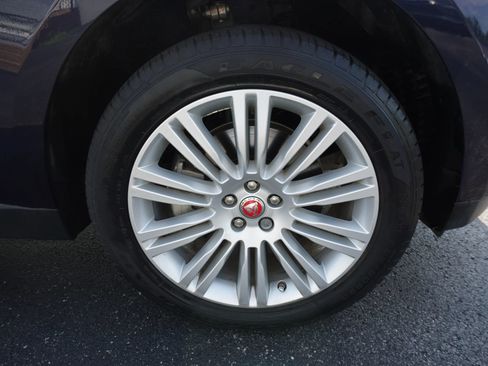 Used 2019 Jaguar F-PACE Portfolio AWD/4WD image 29