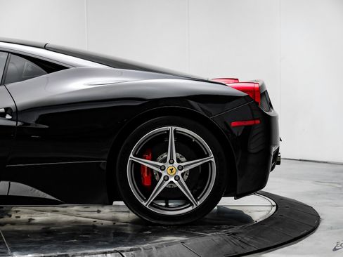 Used 2012 Ferrari 458 Italia Coupe image 7