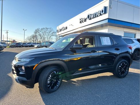 Certified 2023 Chevrolet TrailBlazer LT w/ Convenience Package FWD image 7