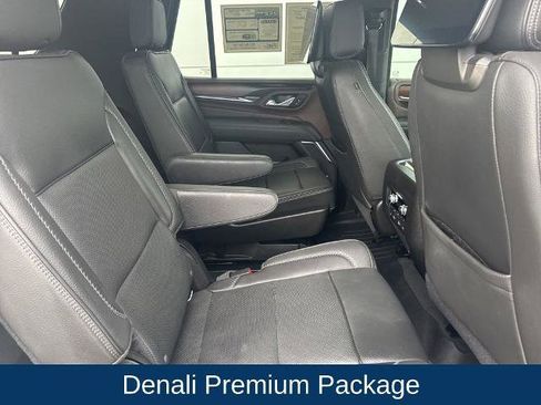 Used 2021 GMC Yukon Denali w/ Denali Premium Package AWD/4WD image 29