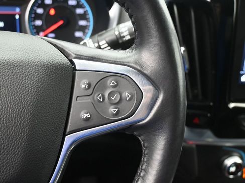 Used 2022 Chevrolet Traverse LT w/ Midnight/Sport Edition image 13