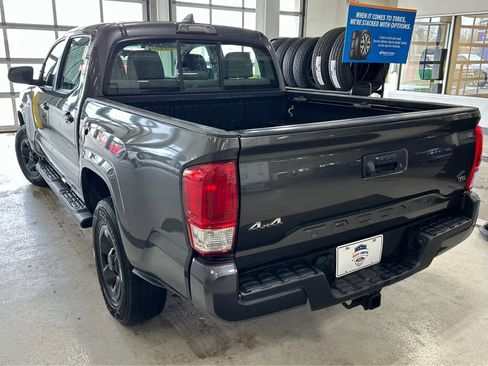 Used 2017 Toyota Tacoma SR w/ Tow Package image 5
